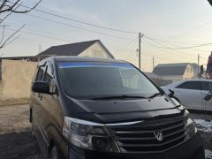 Фото авто Toyota Alphard