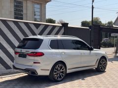 Сүрөт унаа BMW X7