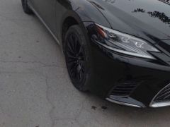 Photo of the vehicle Lexus LS