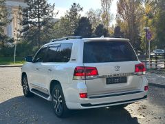 Сүрөт унаа Toyota Land Cruiser