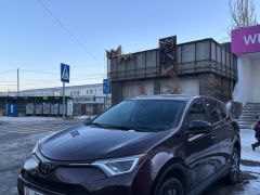 Сүрөт унаа Toyota RAV4