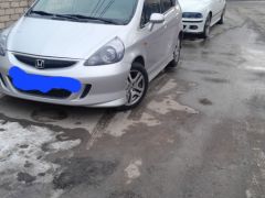 Photo of the vehicle Honda Jazz