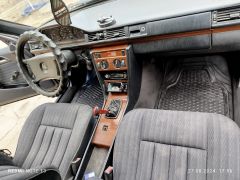 Photo of the vehicle Mercedes-Benz W124