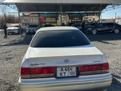 Сүрөт унаа Toyota Crown