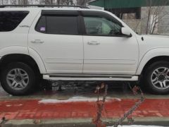 Сүрөт унаа Toyota Sequoia