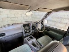 Сүрөт унаа Nissan Serena