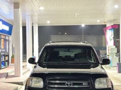 Photo of the vehicle Toyota Sequoia