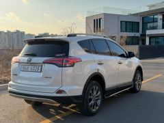 Фото авто Toyota RAV4