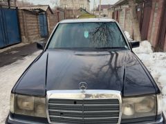 Сүрөт унаа Mercedes-Benz W124