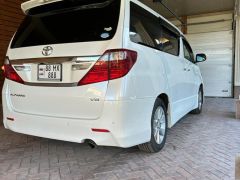 Фото авто Toyota Alphard