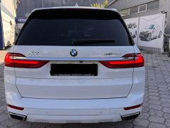 Фото авто BMW X7