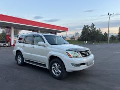 Photo of the vehicle Lexus GX