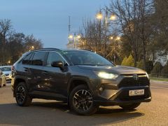 Сүрөт унаа Toyota RAV4