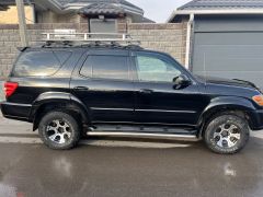 Фото авто Toyota Sequoia