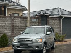 Photo of the vehicle Toyota Sequoia