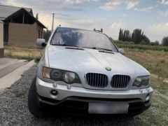 Photo of the vehicle BMW X5