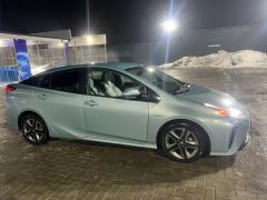 Фото авто Toyota Prius