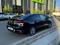 Сүрөт унаа Hyundai Elantra