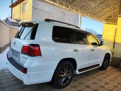 Photo of the vehicle Lexus LX