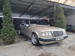 Фото авто Mercedes-Benz W124