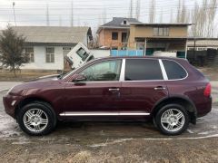 Photo of the vehicle Porsche Cayenne