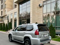 Photo of the vehicle Lexus GX