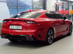 Сүрөт унаа Kia Stinger