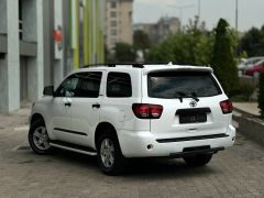 Фото авто Toyota Sequoia