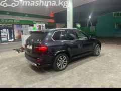 Photo of the vehicle BMW X5