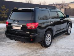 Сүрөт унаа Toyota Sequoia