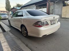 Фото авто Toyota Crown