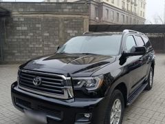 Фото авто Toyota Sequoia