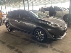 Фото авто Toyota Prius c