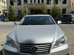 Photo of the vehicle Lexus ES