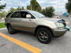 Photo of the vehicle Lexus RX