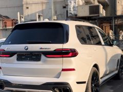 Photo of the vehicle BMW X7