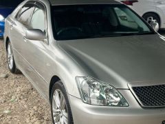 Photo of the vehicle Toyota Crown