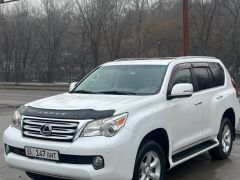 Photo of the vehicle Lexus GX