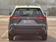 Сүрөт унаа Toyota RAV4