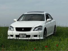 Сүрөт унаа Toyota Crown