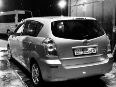 Фото авто Toyota Corolla Verso