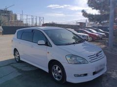 Photo of the vehicle Toyota Ipsum