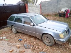 Фото авто Mercedes-Benz W124