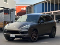 Photo of the vehicle Porsche Cayenne