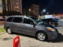 Сүрөт унаа Toyota Sienna