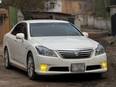 Фото авто Toyota Crown