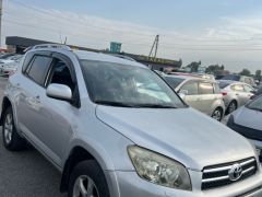 Сүрөт унаа Toyota RAV4