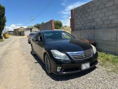 Фото авто Toyota Crown