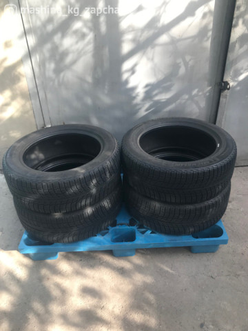 Дөңгөлөктөр - 215/55/17 Michelin зимние шины состояние почти новые