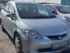 Photo of the vehicle Honda Fit Aria